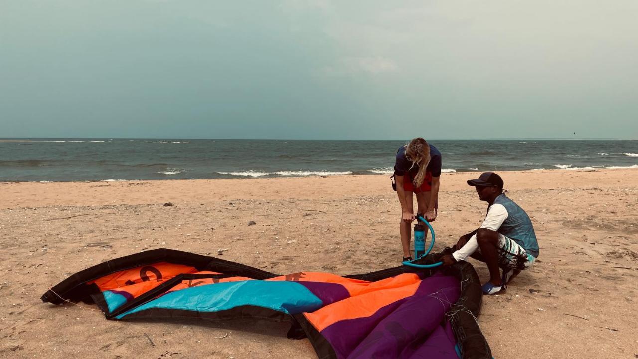 Blue Whale Resort & Kite Surfing Kalpitiya Exterior photo